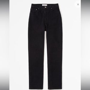 A&F Curve Love Ultra High Rise 90s Straight Jean